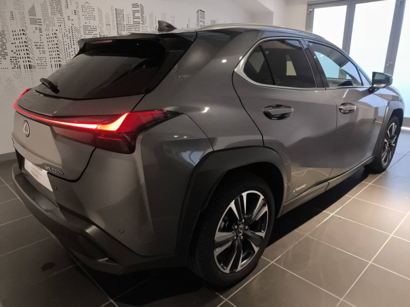 LEXUS UX d’occasion à vendre à AUBIÈRE chez ARVERNE (Photo 5)