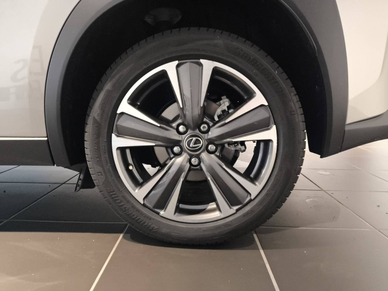 LEXUS UX d’occasion à vendre à AUBIÈRE chez ARVERNE (Photo 13)