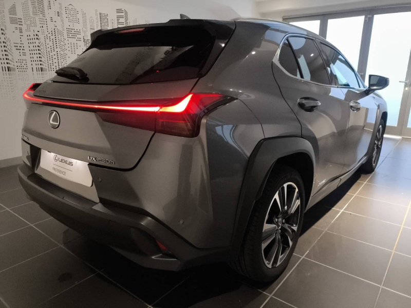 LEXUS UX d’occasion à vendre à AUBIÈRE chez ARVERNE (Photo 7)