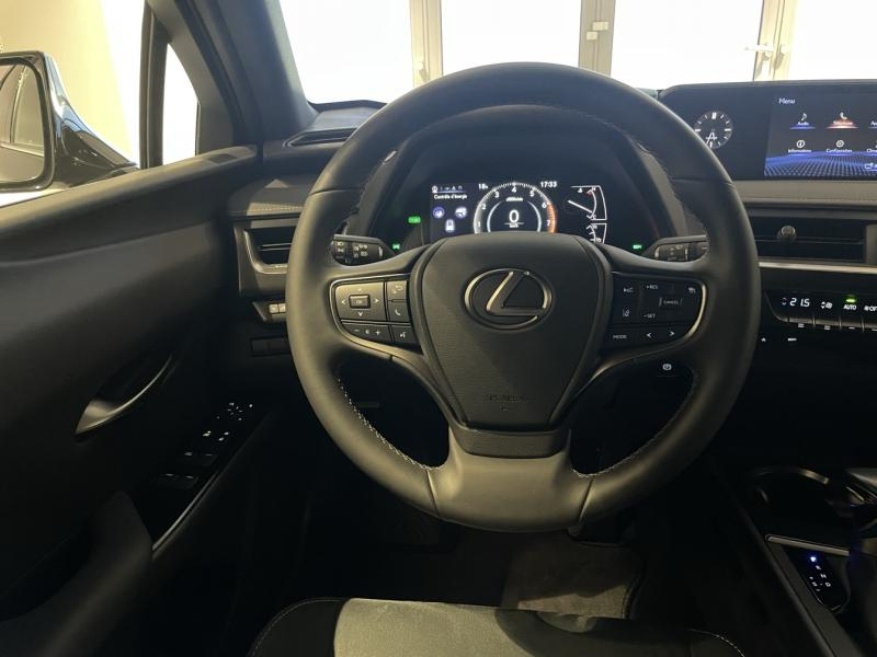 LEXUS UX d’occasion à vendre à AUBIÈRE chez ARVERNE (Photo 15)