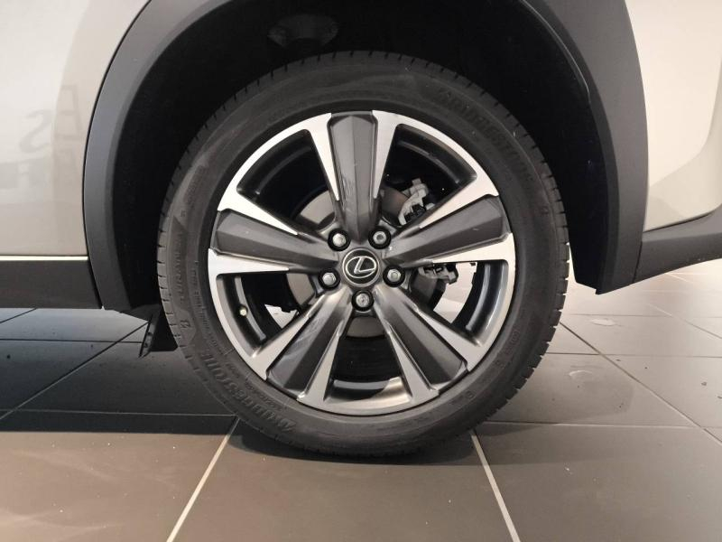 LEXUS UX d’occasion à vendre à AUBIÈRE chez ARVERNE (Photo 11)