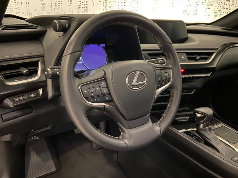 LEXUS UX d’occasion à vendre à AUBIÈRE chez ARVERNE (Photo 9)