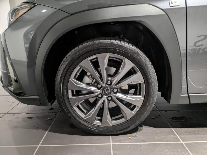 LEXUS UX d’occasion à vendre à AUBIÈRE chez ARVERNE (Photo 16)