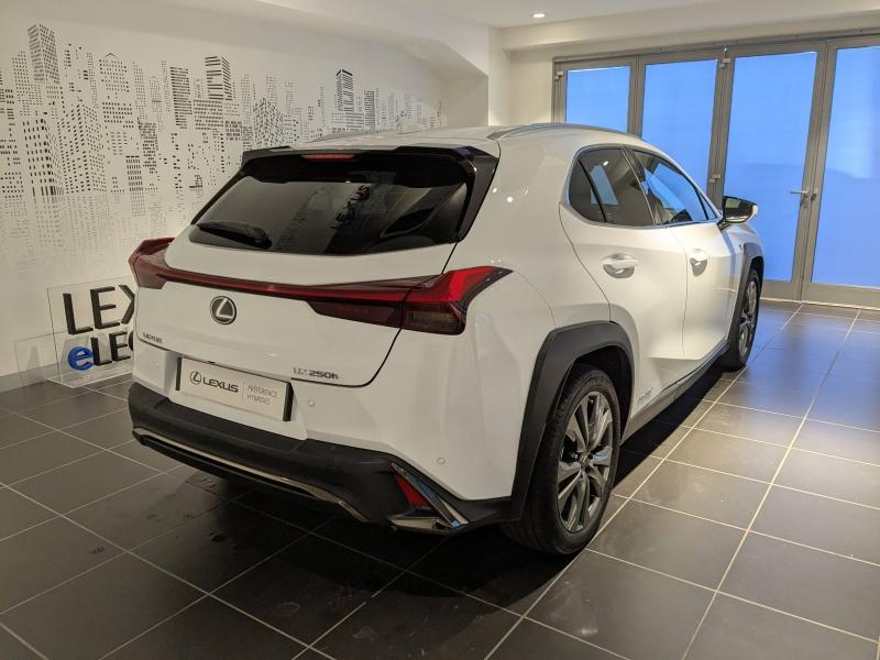 LEXUS UX d’occasion à vendre à AUBIÈRE chez ARVERNE (Photo 15)