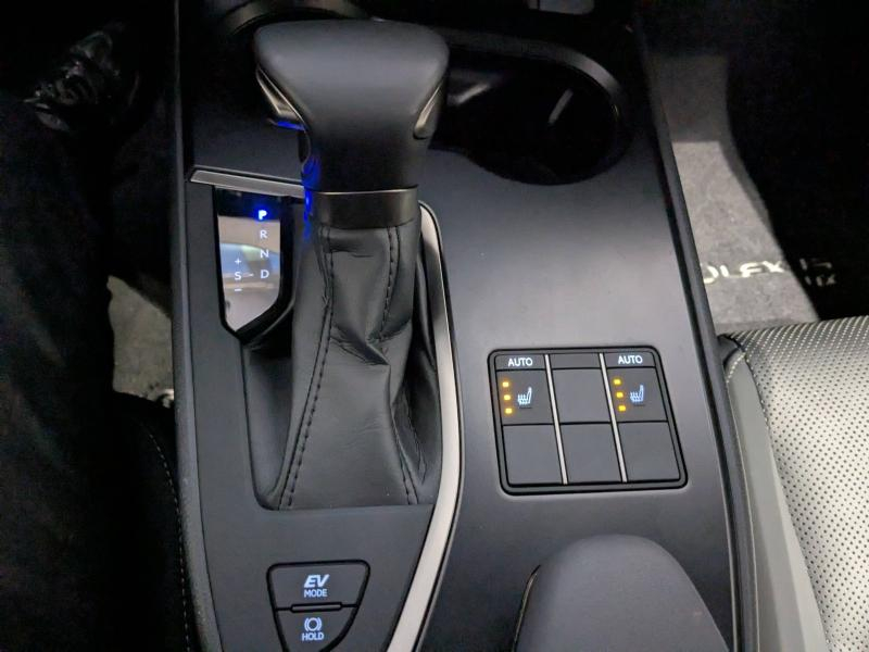 LEXUS UX d’occasion à vendre à AUBIÈRE chez ARVERNE (Photo 10)