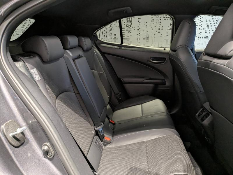 LEXUS UX d’occasion à vendre à AUBIÈRE chez ARVERNE (Photo 12)