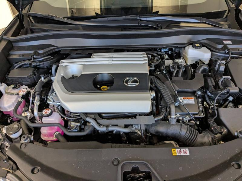 LEXUS UX d’occasion à vendre à AUBIÈRE chez ARVERNE (Photo 20)