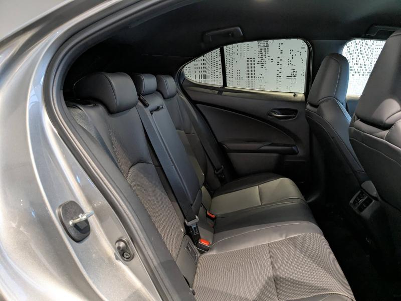 LEXUS UX d’occasion à vendre à AUBIÈRE chez ARVERNE (Photo 14)
