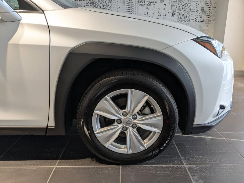 LEXUS UX d’occasion à vendre à AUBIÈRE chez ARVERNE (Photo 16)