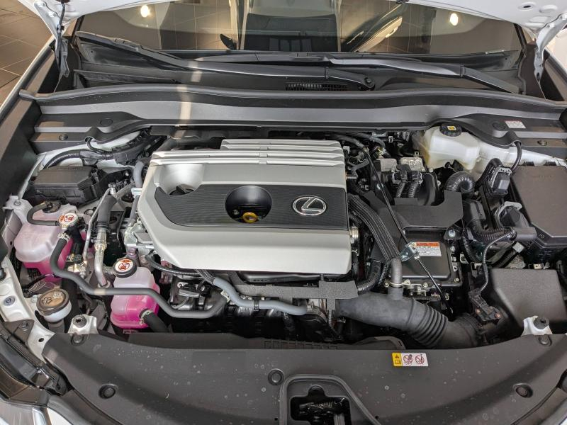LEXUS UX d’occasion à vendre à AUBIÈRE chez ARVERNE (Photo 17)