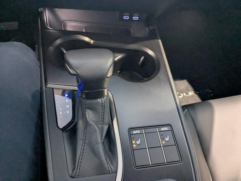 LEXUS UX d’occasion à vendre à AUBIÈRE chez ARVERNE (Photo 8)