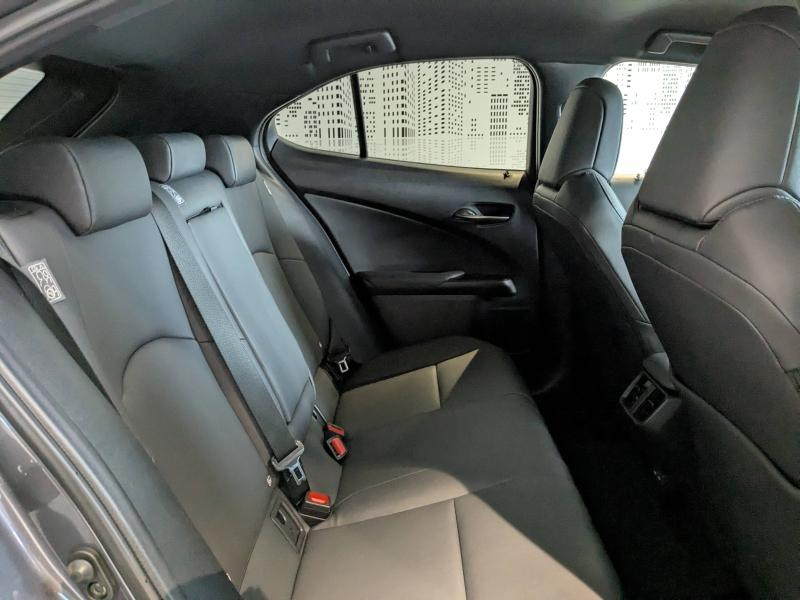 LEXUS UX d’occasion à vendre à AUBIÈRE chez ARVERNE (Photo 10)