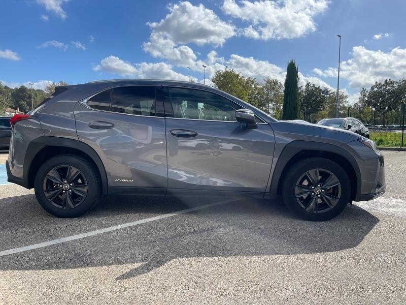 LEXUS UX d’occasion à vendre à AUBIÈRE chez ARVERNE (Photo 6)
