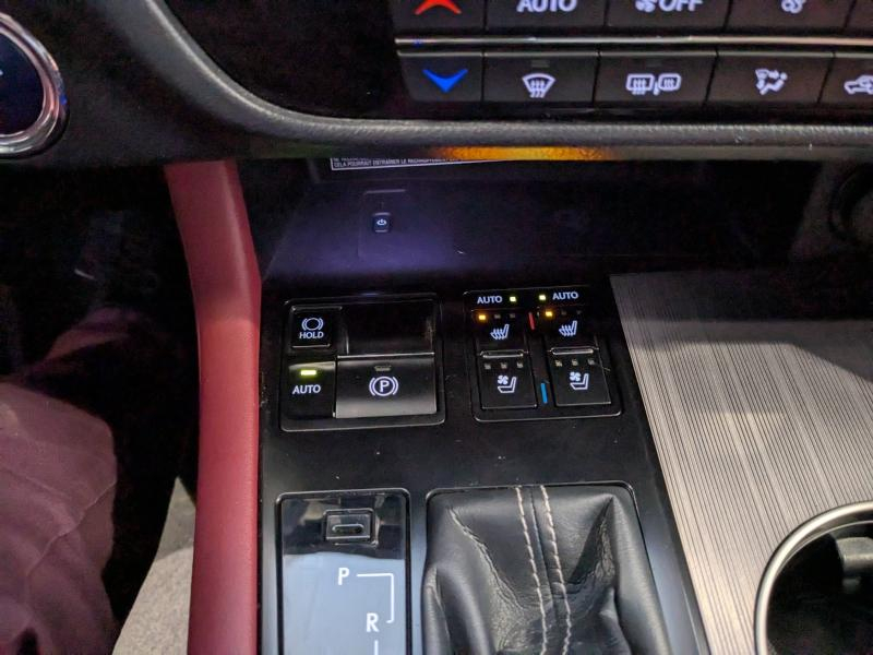 LEXUS RX d’occasion à vendre à AUBIÈRE chez ARVERNE (Photo 8)