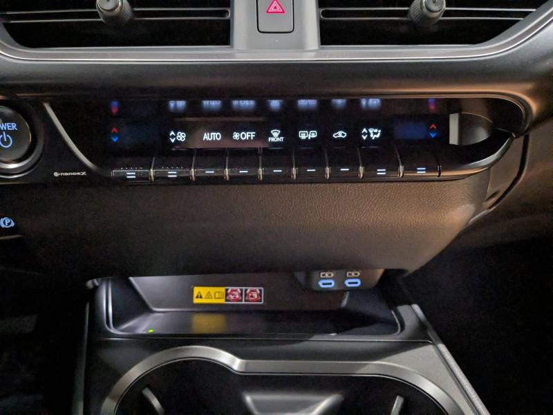 LEXUS UX d’occasion à vendre à AUBIÈRE chez ARVERNE (Photo 8)
