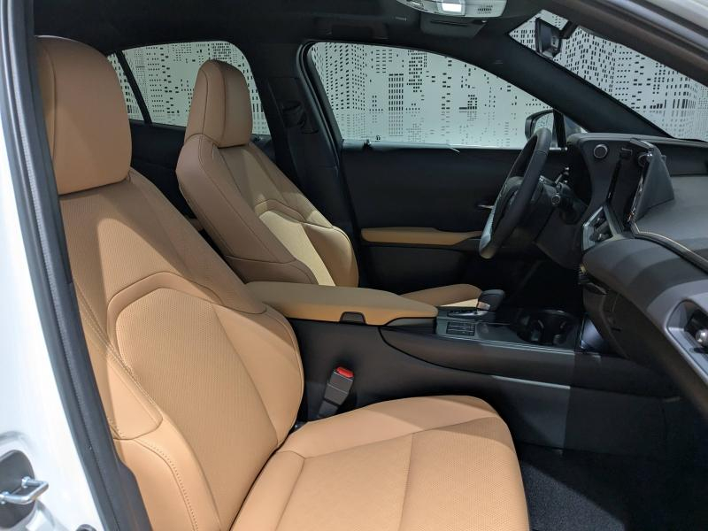 LEXUS UX d’occasion à vendre à AUBIÈRE chez ARVERNE (Photo 12)
