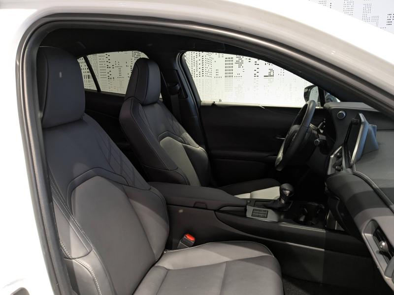 LEXUS UX d’occasion à vendre à AUBIÈRE chez ARVERNE (Photo 8)