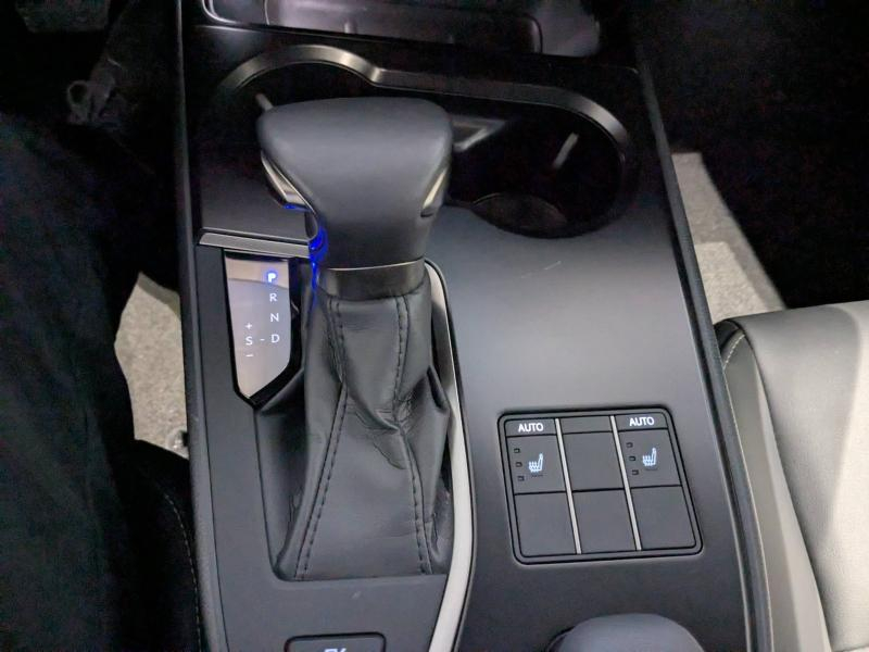 LEXUS UX d’occasion à vendre à AUBIÈRE chez ARVERNE (Photo 10)