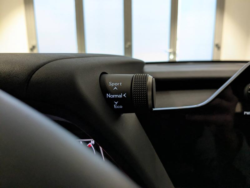 LEXUS UX d’occasion à vendre à AUBIÈRE chez ARVERNE (Photo 7)