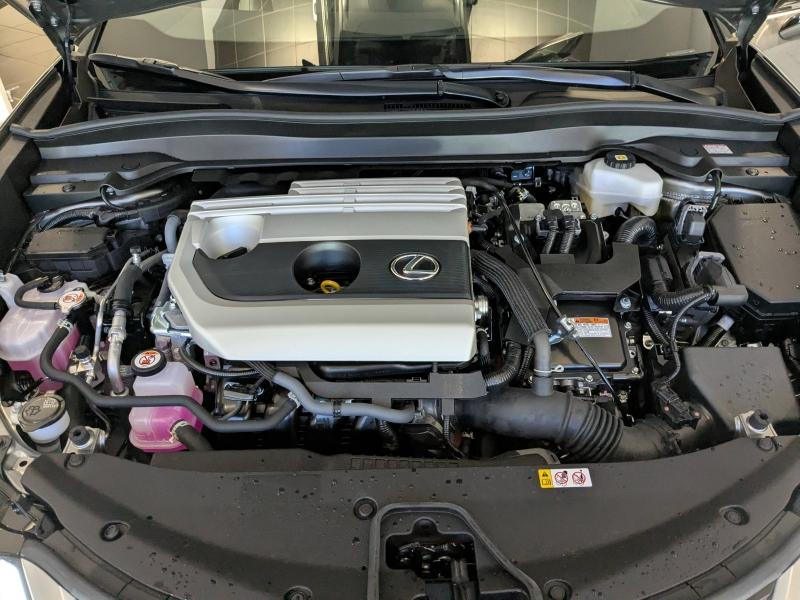 LEXUS UX d’occasion à vendre à AUBIÈRE chez ARVERNE (Photo 20)