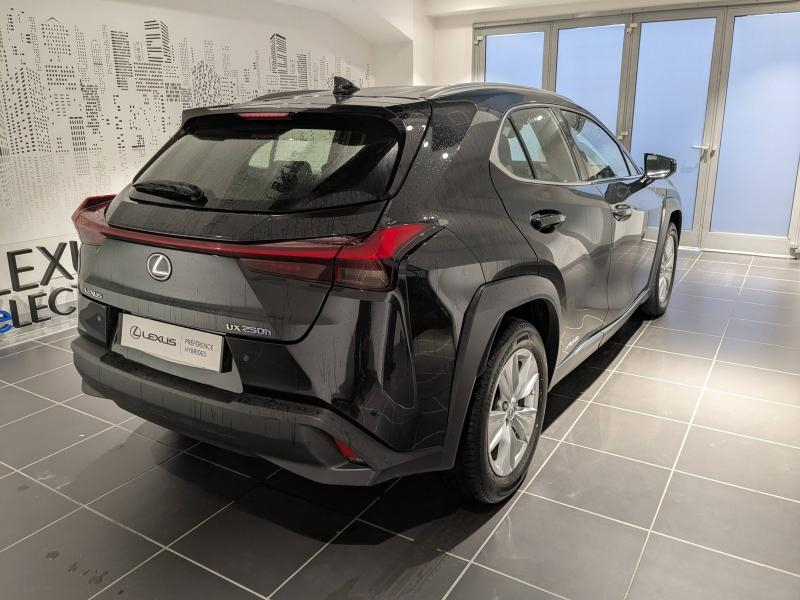 LEXUS UX d’occasion à vendre à AUBIÈRE chez ARVERNE (Photo 16)