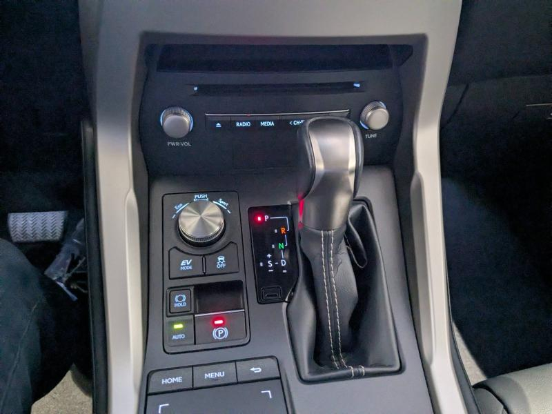 LEXUS NX d’occasion à vendre à AUBIÈRE chez ARVERNE (Photo 8)