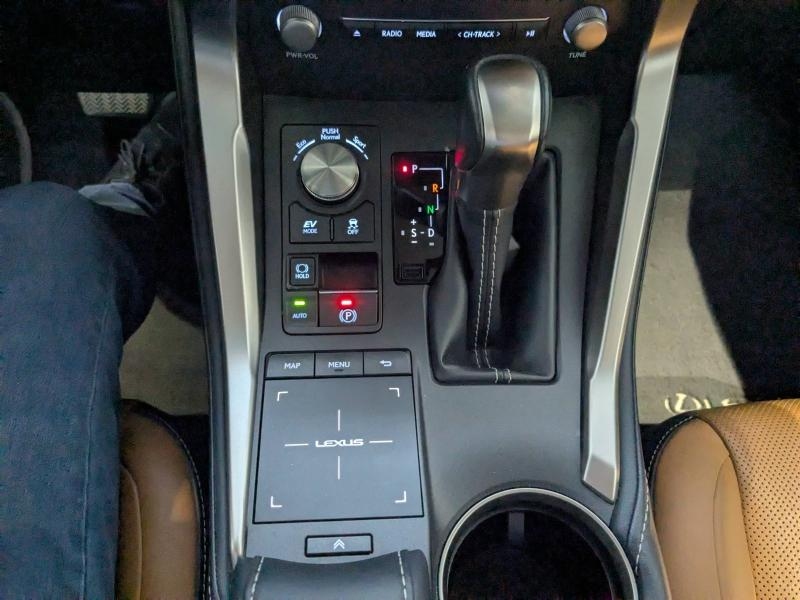 LEXUS NX d’occasion à vendre à AUBIÈRE chez ARVERNE (Photo 9)