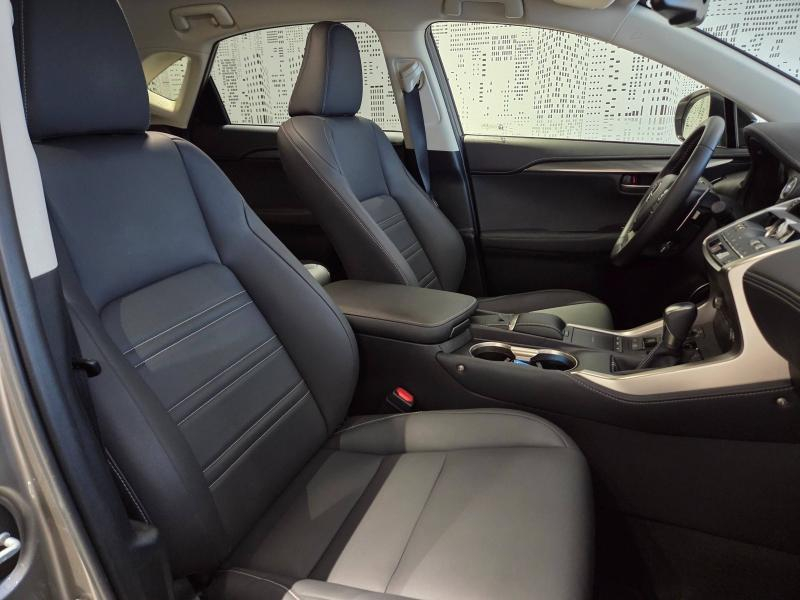 LEXUS NX d’occasion à vendre à AUBIÈRE chez ARVERNE (Photo 10)