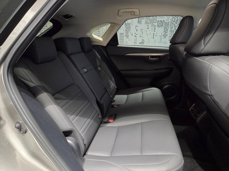 LEXUS NX d’occasion à vendre à AUBIÈRE chez ARVERNE (Photo 11)