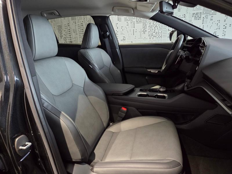 LEXUS RZ d’occasion à vendre à AUBIÈRE chez ARVERNE (Photo 13)