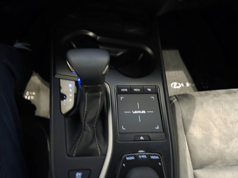 LEXUS UX d’occasion à vendre à AUBIÈRE chez ARVERNE (Photo 8)