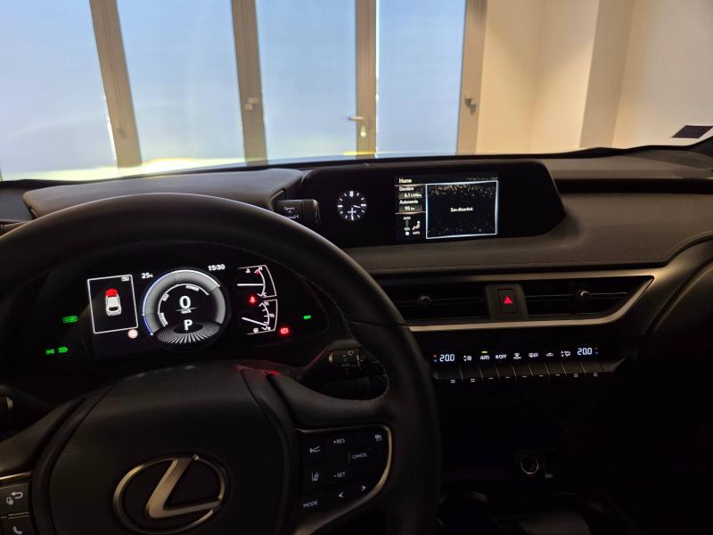 LEXUS UX d’occasion à vendre à AUBIÈRE chez ARVERNE (Photo 5)