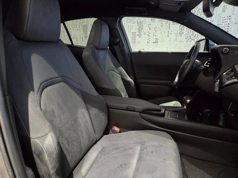 LEXUS UX d’occasion à vendre à AUBIÈRE chez ARVERNE (Photo 11)