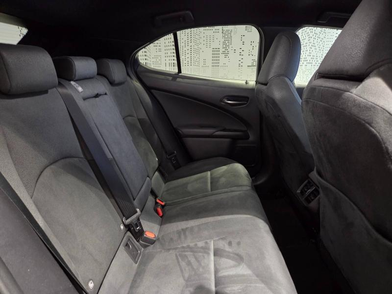 LEXUS UX d’occasion à vendre à AUBIÈRE chez ARVERNE (Photo 12)