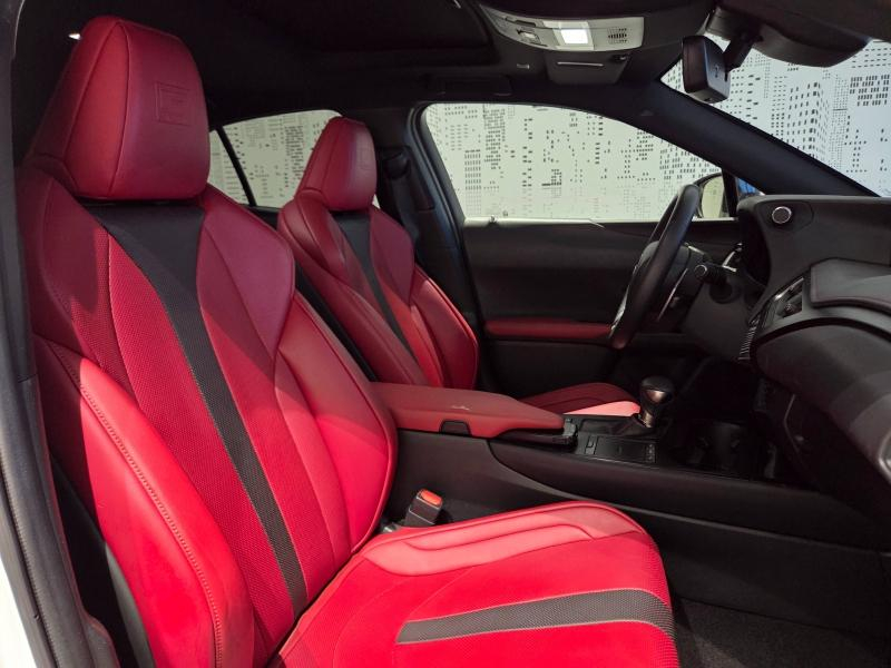 LEXUS UX d’occasion à vendre à AUBIÈRE chez ARVERNE (Photo 14)