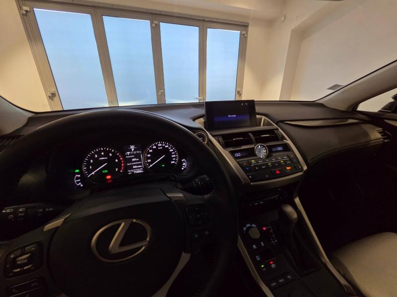 LEXUS NX d’occasion à vendre à AUBIÈRE chez ARVERNE (Photo 4)