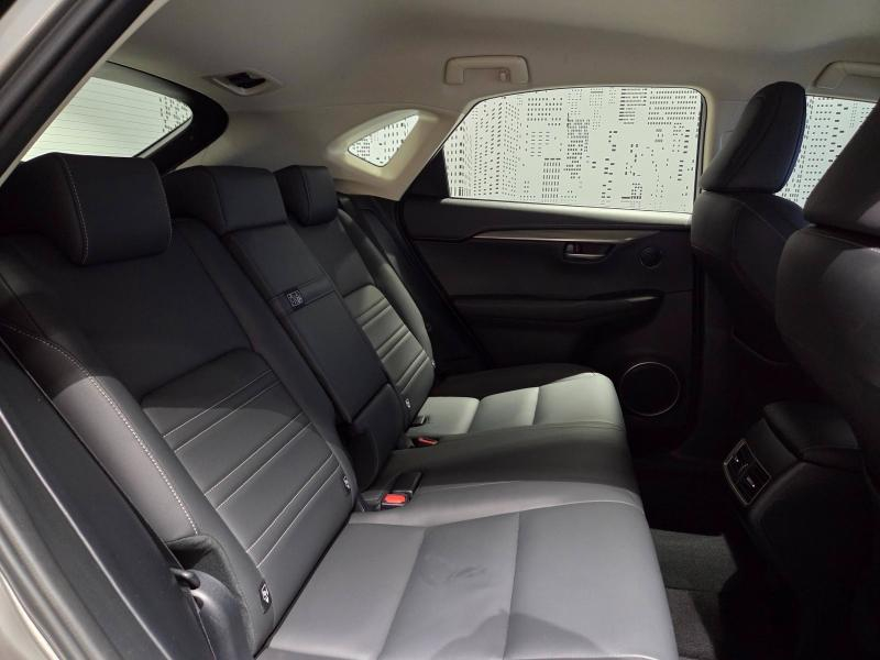 LEXUS NX d’occasion à vendre à AUBIÈRE chez ARVERNE (Photo 11)