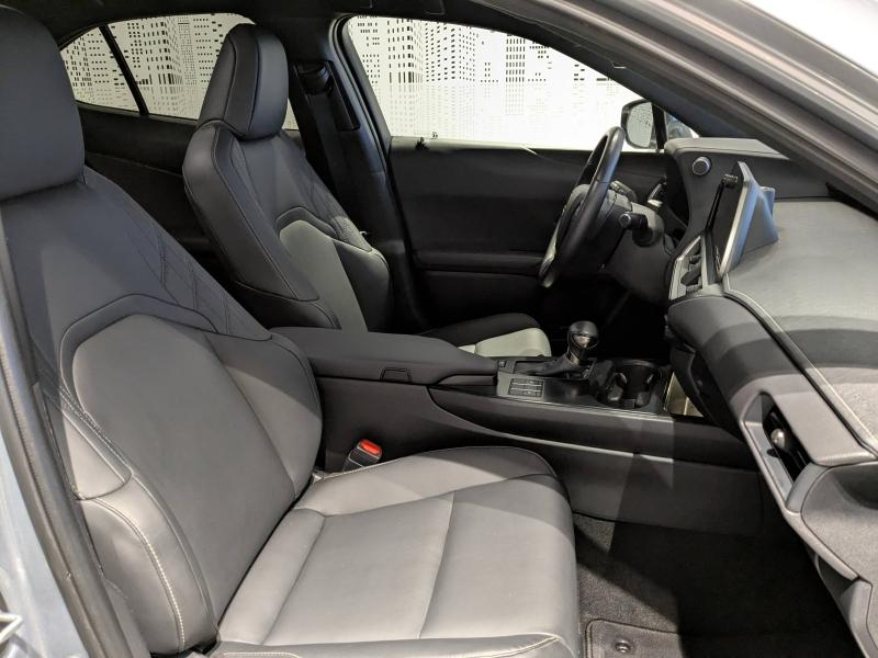 LEXUS UX d’occasion à vendre à AUBIÈRE chez ARVERNE (Photo 8)