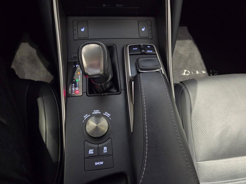 LEXUS IS d’occasion à vendre à AUBIÈRE chez ARVERNE (Photo 9)