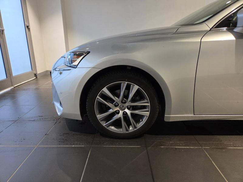 LEXUS IS d’occasion à vendre à AUBIÈRE chez ARVERNE (Photo 17)