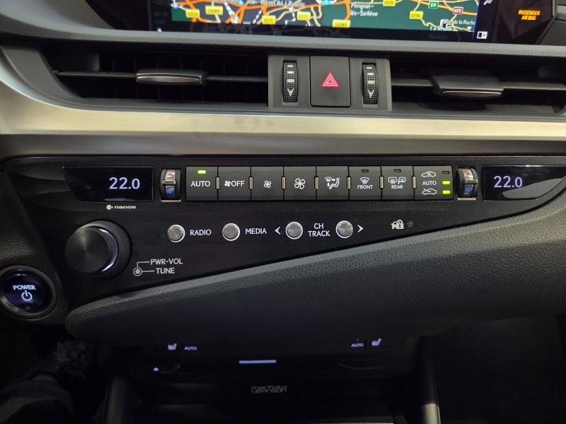 LEXUS ES d’occasion à vendre à AUBIÈRE chez ARVERNE (Photo 8)