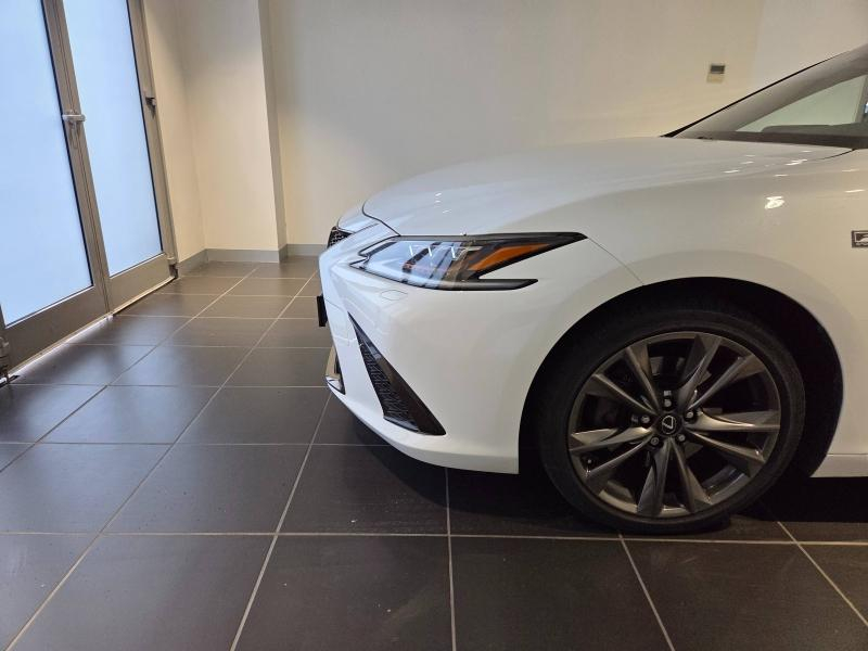 LEXUS ES d’occasion à vendre à AUBIÈRE chez ARVERNE (Photo 18)