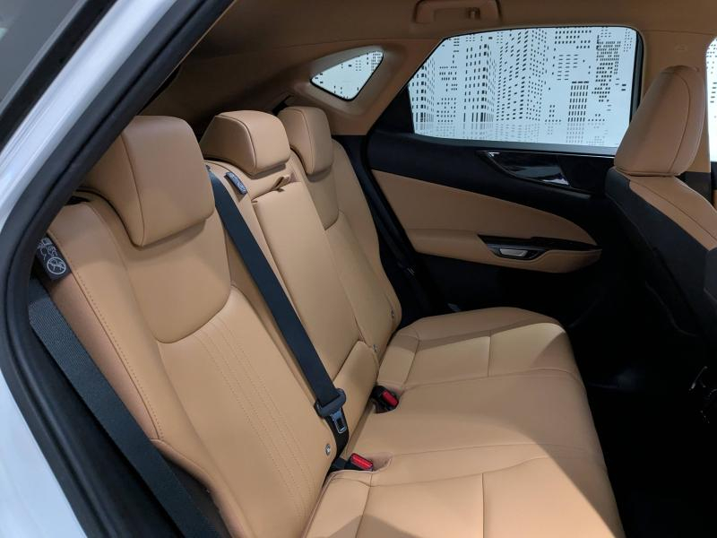 LEXUS NX d’occasion à vendre à AUBIÈRE chez ARVERNE (Photo 8)