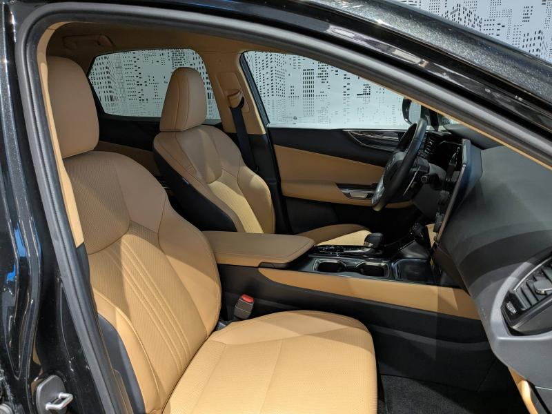 agency.seo.links.detann.title LEXUS NX d’occasion à vendre à AUBIÈRE chez ARVERNE (Photo 11)