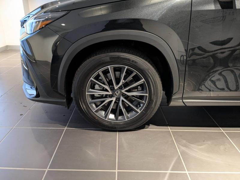 agency.seo.links.detann.title LEXUS NX d’occasion à vendre à AUBIÈRE chez ARVERNE (Photo 18)