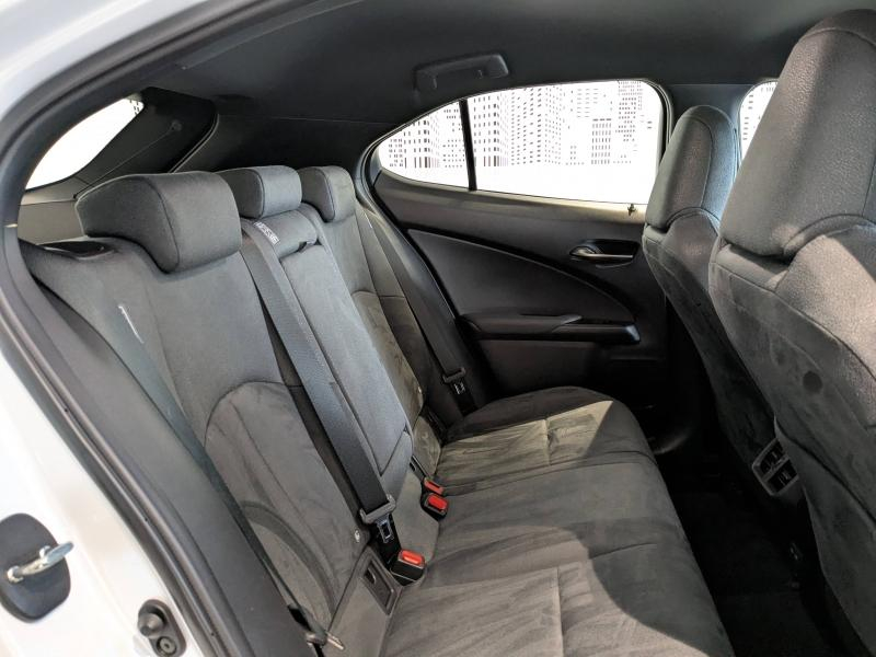 LEXUS UX d’occasion à vendre à AUBIÈRE chez ARVERNE (Photo 10)