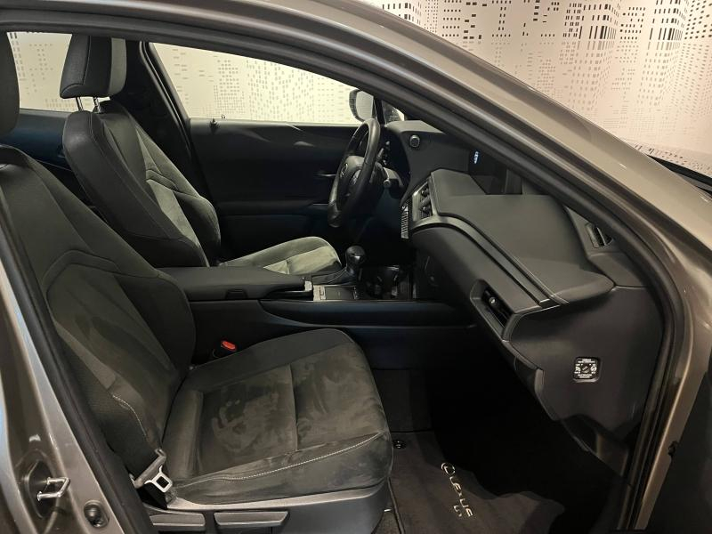 LEXUS UX d’occasion à vendre à AUBIÈRE chez ARVERNE (Photo 9)