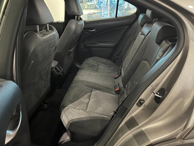 LEXUS UX d’occasion à vendre à AUBIÈRE chez ARVERNE (Photo 10)