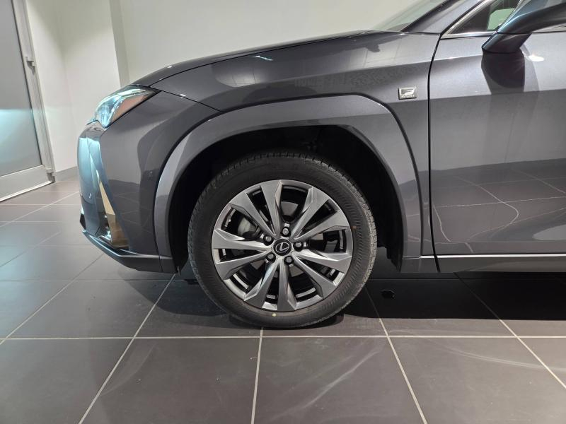 LEXUS UX d’occasion à vendre à AUBIÈRE chez ARVERNE (Photo 19)