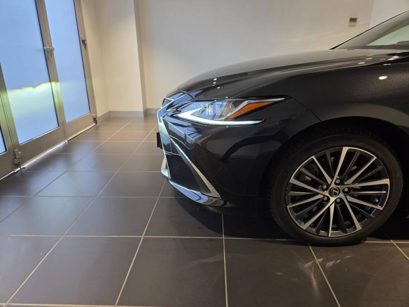 LEXUS ES d’occasion à vendre à AUBIÈRE chez ARVERNE (Photo 19)